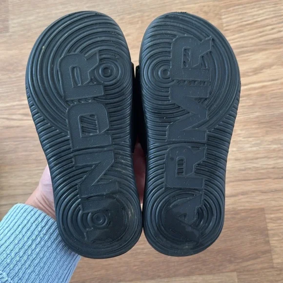 Boys size 12 shoe bundle - Picture 7 of 7